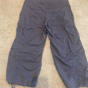 Lululemon Gray capris